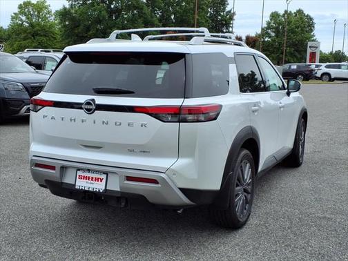 2025 Nissan Pathfinder SL 4WD