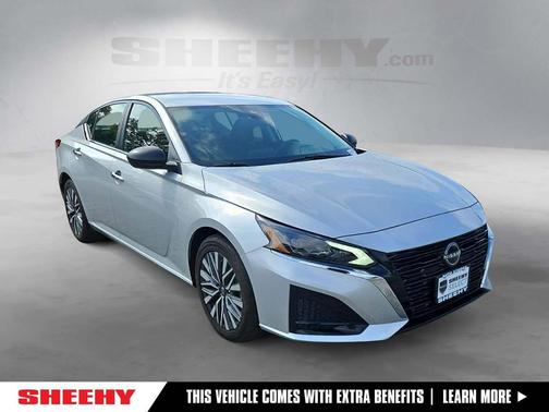 Brilliant Silver Metallic 2024 Nissan Altima 2.5 SV