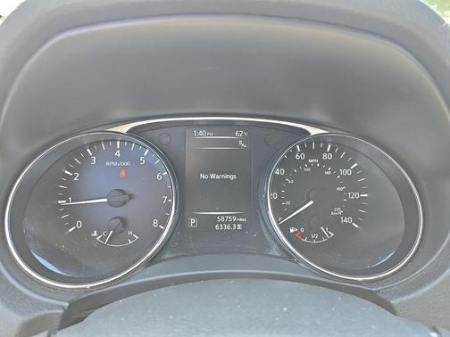 2016 Nissan Rogue SV