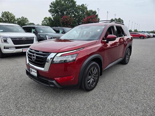 2022 Nissan Pathfinder SV 4WD