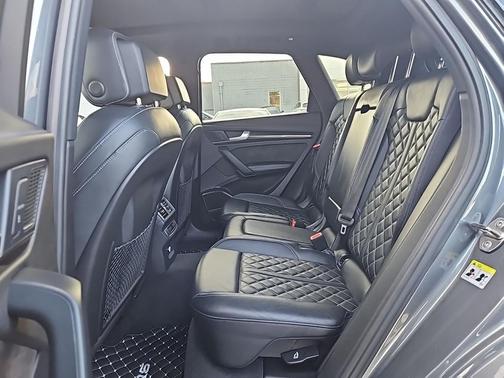 2018 Audi SQ5 3.0T Premium Plus