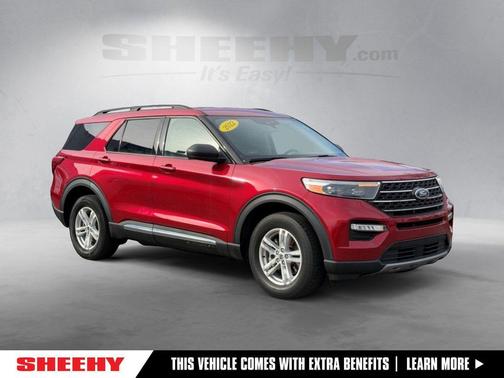 Rapid Red Metallic Tinted Clearcoat 2022 Ford Explorer XLT