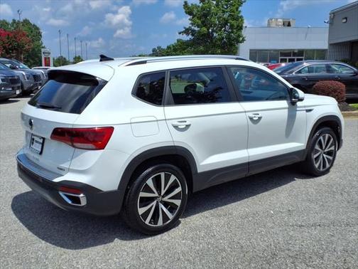 2023 Volkswagen Taos 1.5T SE
