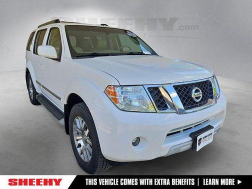 Avalanche 2012 Nissan Pathfinder LE