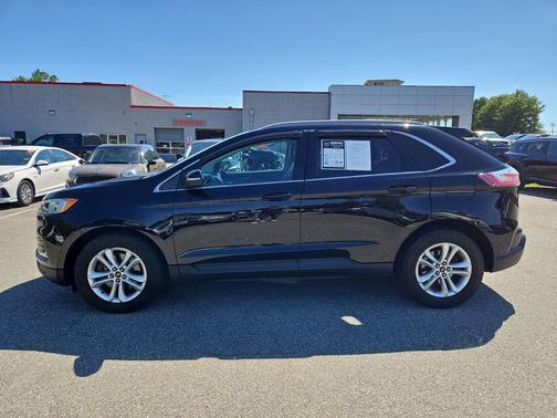Black Metallic 2020 Ford Edge SEL