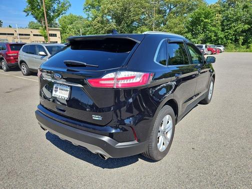 Black Metallic 2020 Ford Edge SEL