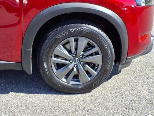 2022 Nissan Pathfinder SV 4WD
