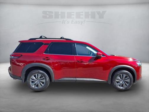 2022 Nissan Pathfinder SV 4WD