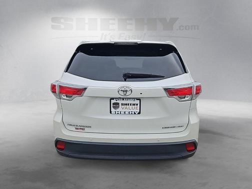 2016 Toyota Highlander Limited Platinum