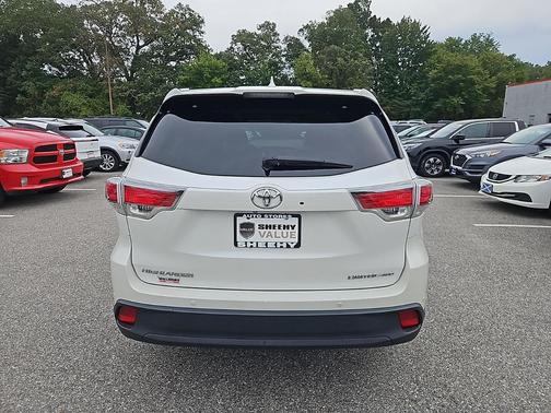 2016 Toyota Highlander Limited Platinum