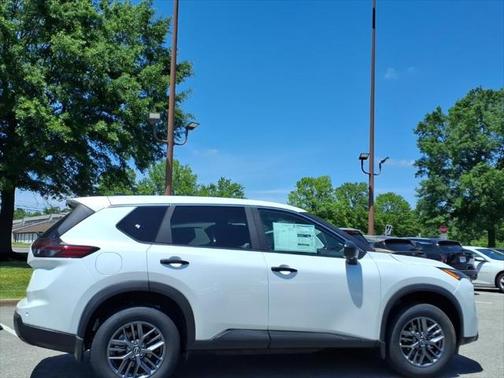 2025 Nissan Rogue S