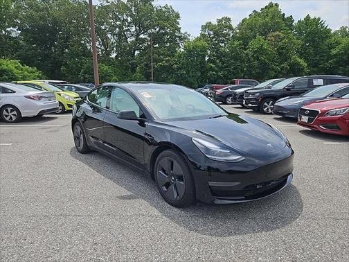 2022 Tesla Model 3 Standard Range