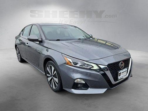 Gun Metallic 2019 Nissan Altima 2.5 SV