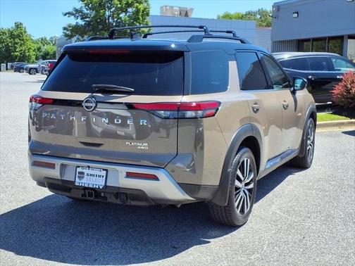 2023 Nissan Pathfinder Platinum 4WD
