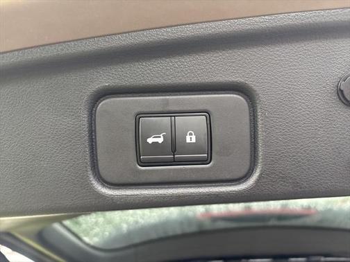 2023 Nissan Pathfinder Platinum 4WD