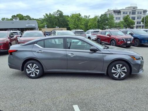 2025 Nissan Altima S FWD