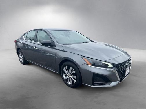 2024 Nissan Altima S FWD