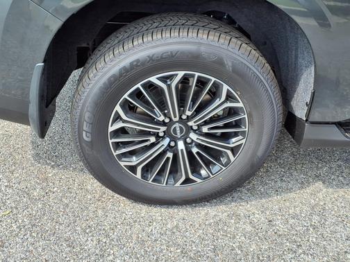 2025 Nissan Armada SL 4WD