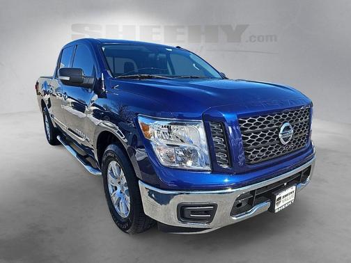 2019 Nissan Titan SV