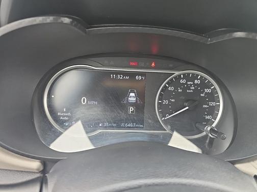 2021 Nissan Versa 1.6 SV