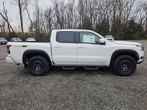 Glacier White 2026 Nissan Frontier PRO-4X