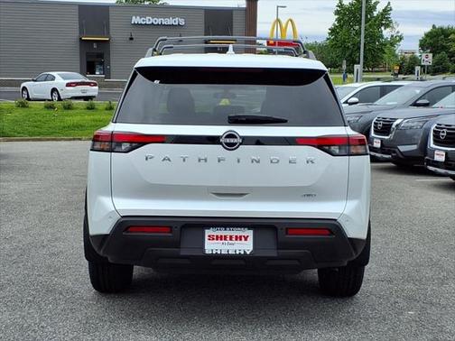 2025 Nissan Pathfinder SV 4WD