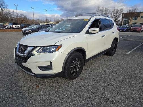 2020 Nissan Rogue SV