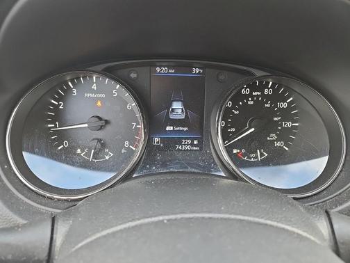 2020 Nissan Rogue SV