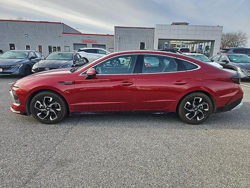 2025 Hyundai SONATA SEL