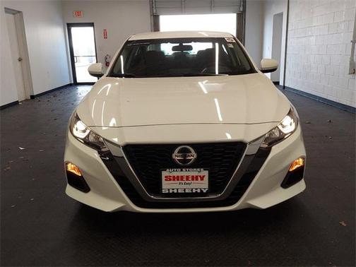 Glacier White 2020 Nissan Altima S FWD