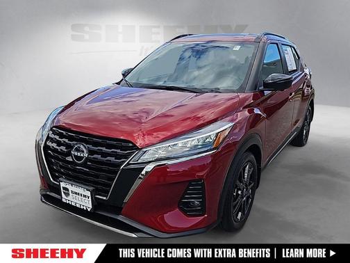 2022 Nissan Kicks SR