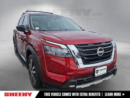 2025 Nissan Pathfinder Platinum 4WD