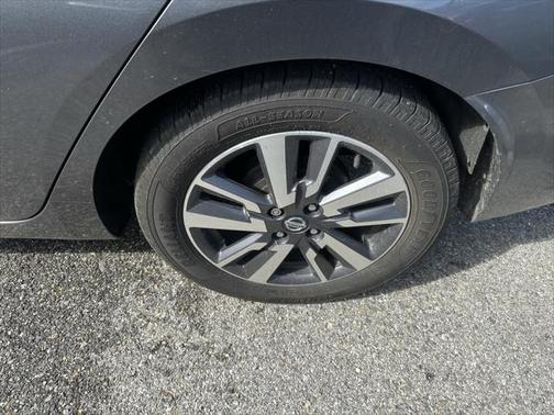 2020 Nissan Versa 1.6 SV