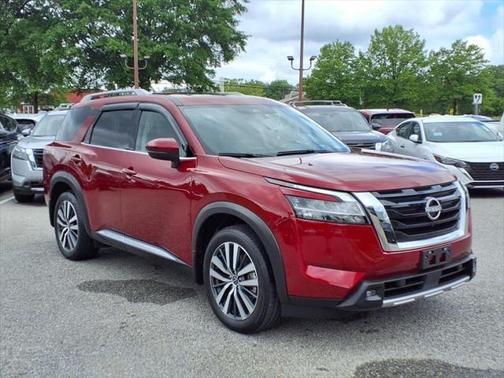 2022 Nissan Pathfinder Platinum 4WD