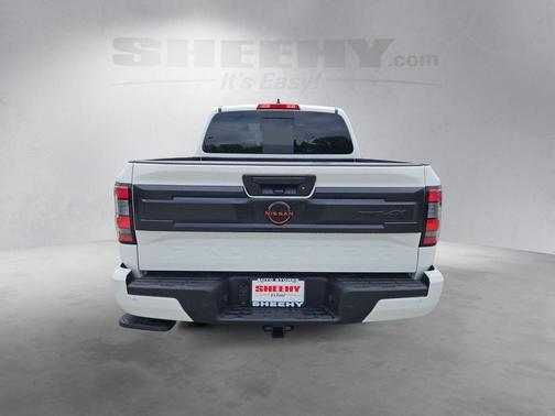 Glacier White 2026 Nissan Frontier PRO-4X