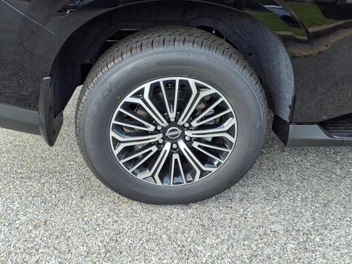 2025 Nissan Armada SL 4WD