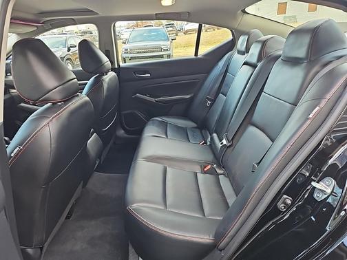 2023 Nissan Altima SR FWD