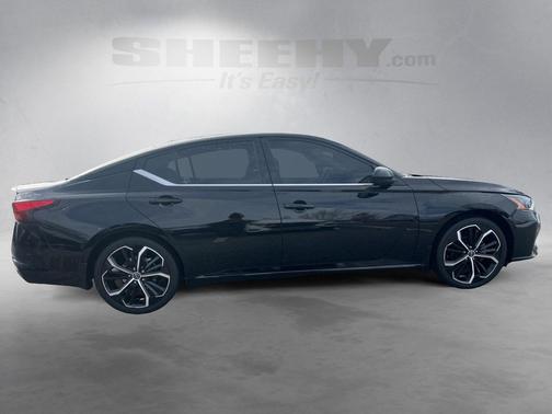 2023 Nissan Altima SR FWD