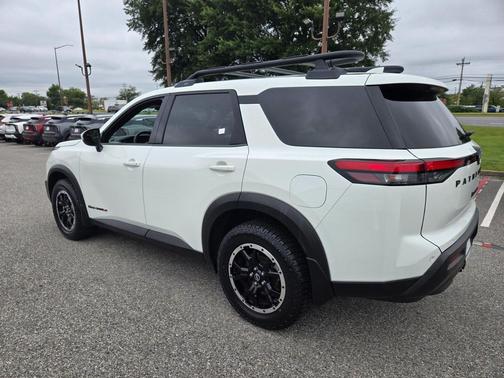 2023 Nissan Pathfinder Rock Creek 4WD