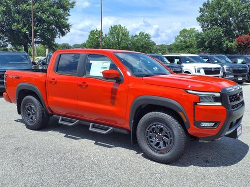 2025 Nissan Frontier PRO-4X