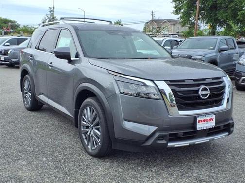 2025 Nissan Pathfinder SL 4WD