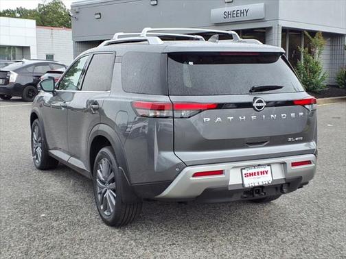 2025 Nissan Pathfinder SL 4WD