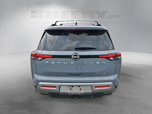 2022 Nissan Pathfinder Platinum 4WD