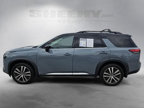 2022 Nissan Pathfinder Platinum 4WD