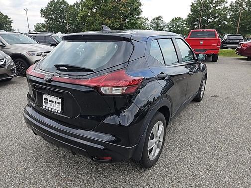 2024 Nissan Kicks S