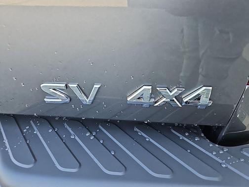 Gun Metallic 2018 Nissan Frontier SV