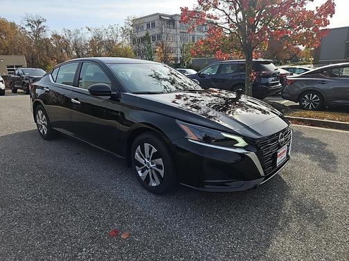 2025 Nissan Altima S FWD