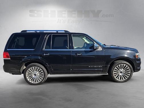 2015 Lincoln Navigator Base