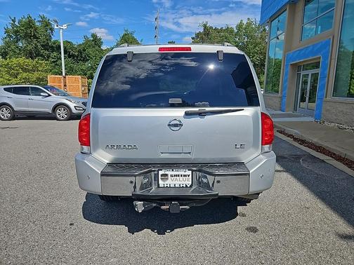 2005 Nissan Armada LE