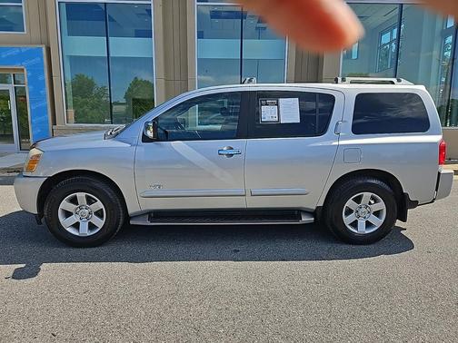 2005 Nissan Armada LE